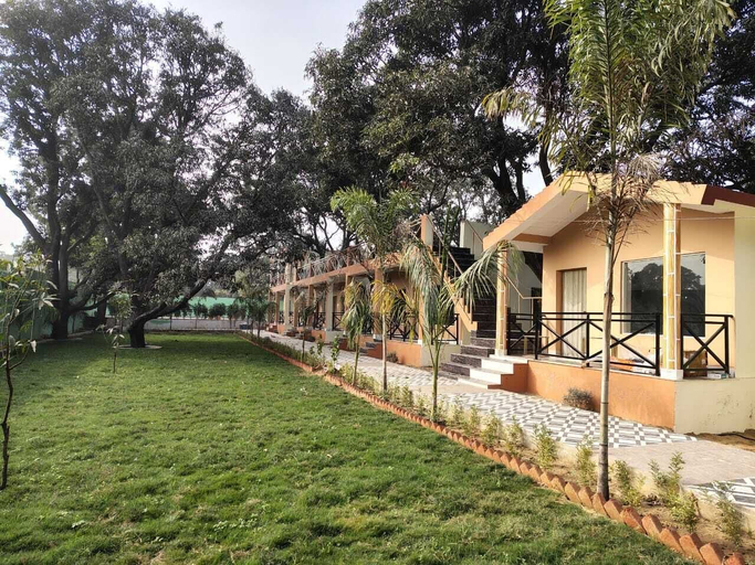 Property grounds 5, Royal Resort Siyana, Bulandshahr