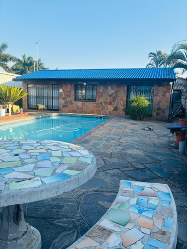 Sport & Beauty 4, Rose-Lee Cottage, eThekwini