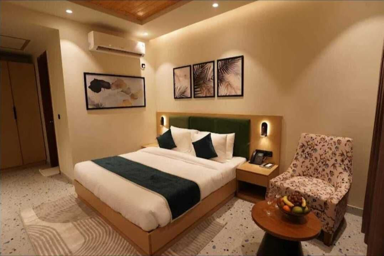Room 2, Royal Resort Siyana, Bulandshahr