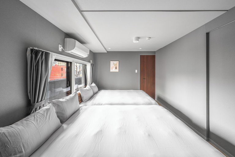 Room 2, GRACE301, Sapporo