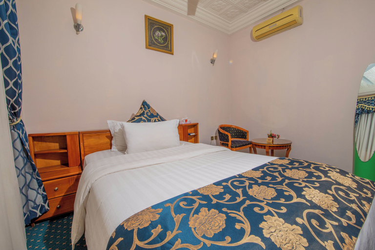 Room 3, Mac-Dic Royal Plaza Hotel, New Juaben