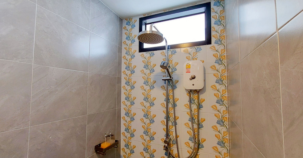 Bathroom 5, Remas Hotel Hat Yai, Hat Yai