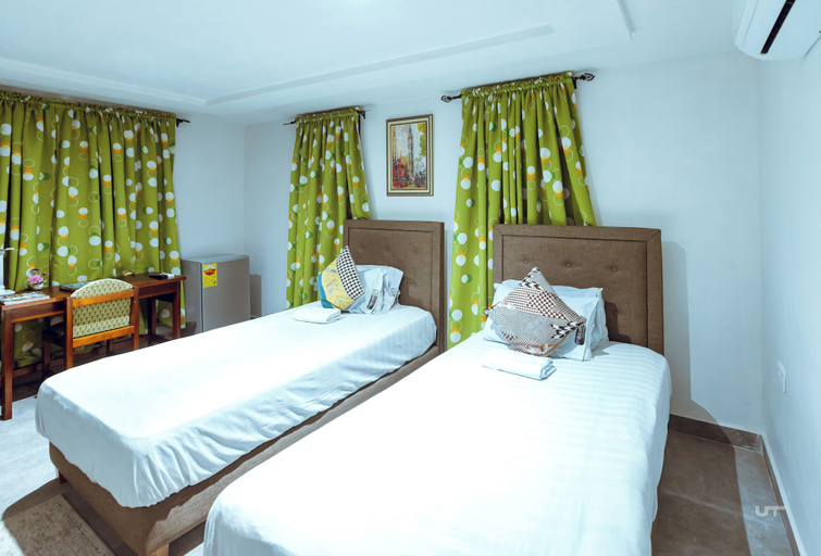 Room 2, Excelsa Lodge, Ejisu-Juabeng
