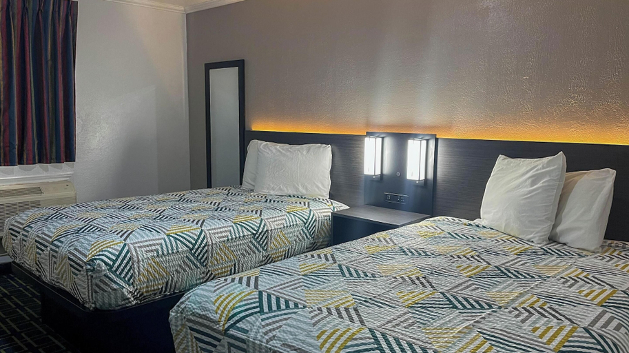 Room 2, Motel 6 - Lamesa, Tx, Dawson