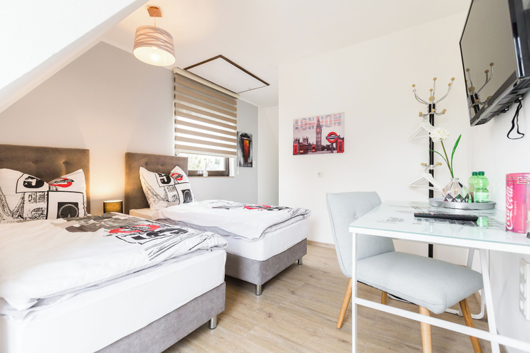 Bedroom 4, MY Messe & Business Home Refrath, Rheinisch-Bergischer Kreis