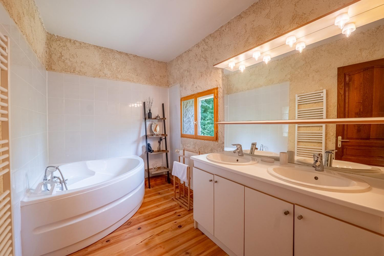 Bathroom 4, Gite le Moulin Samsara, Gers