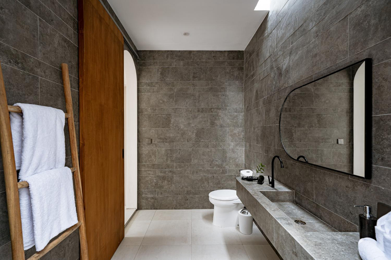 Bathroom 2, Villa Sae 55 Uluwatu, Badung
