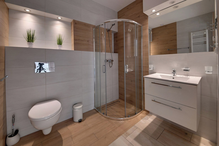 Bathroom 5, RentPlanet - Apartamenty przy Wyciągu, Jelenia Góra