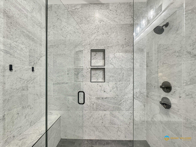 Bathroom 3, Waterfront Luxury Home for 10 Pool Fireplace, Baldwin