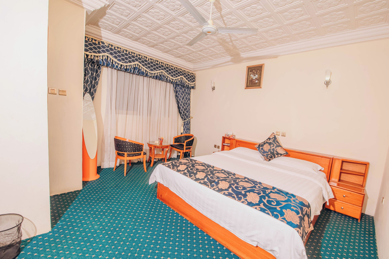 Room 5, Mac-Dic Royal Plaza Hotel, New Juaben