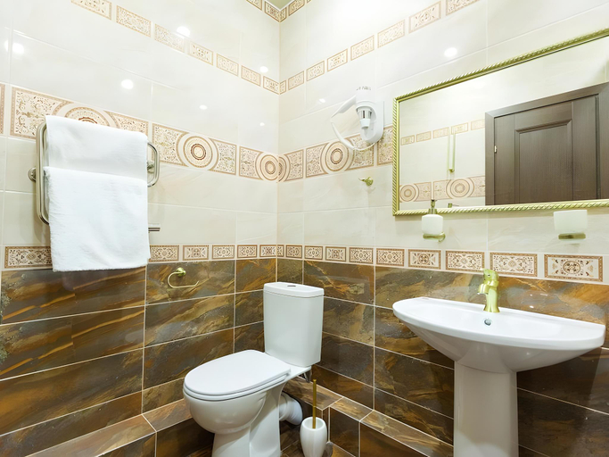 Bathroom 4, Versal Hotel, Sankt-Peterburg gorsovet