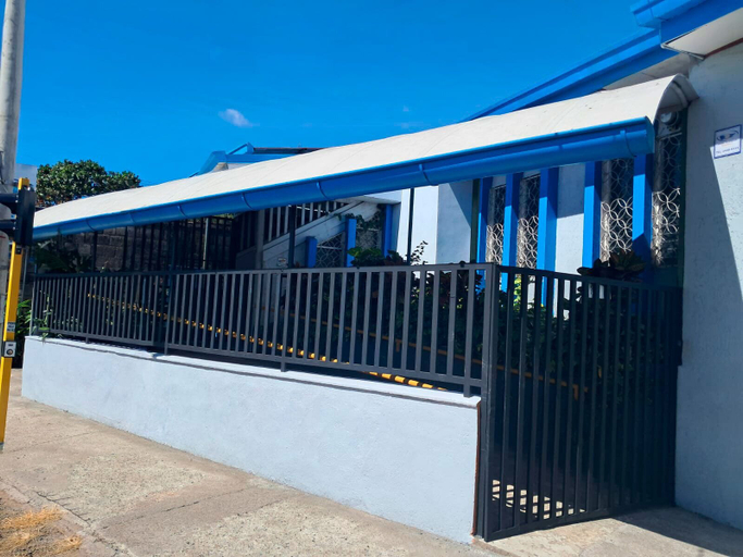 Front of property 2, Airport Nest Hotel, Alajuela