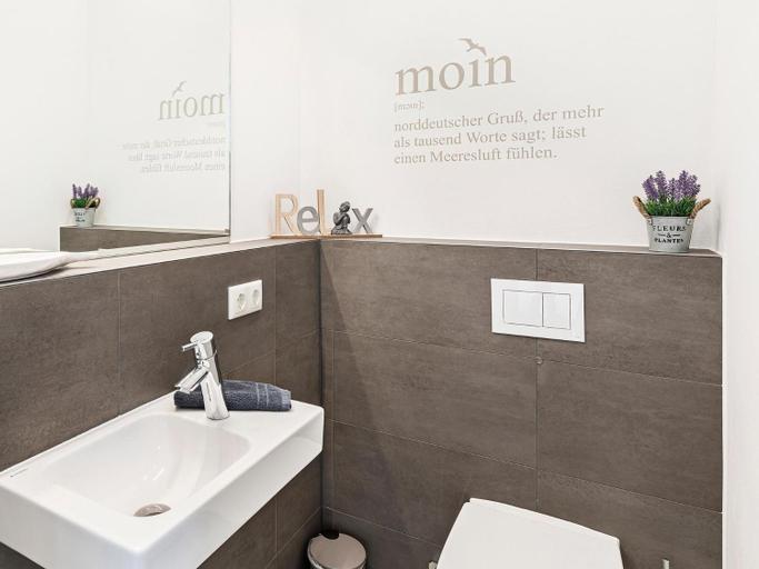 Bathroom 2, Prora - Apartment mit privater Sauna - Lieblingsplatz, Vorpommern-Rügen