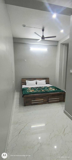 Room 3, sree jee stay, Varanasi