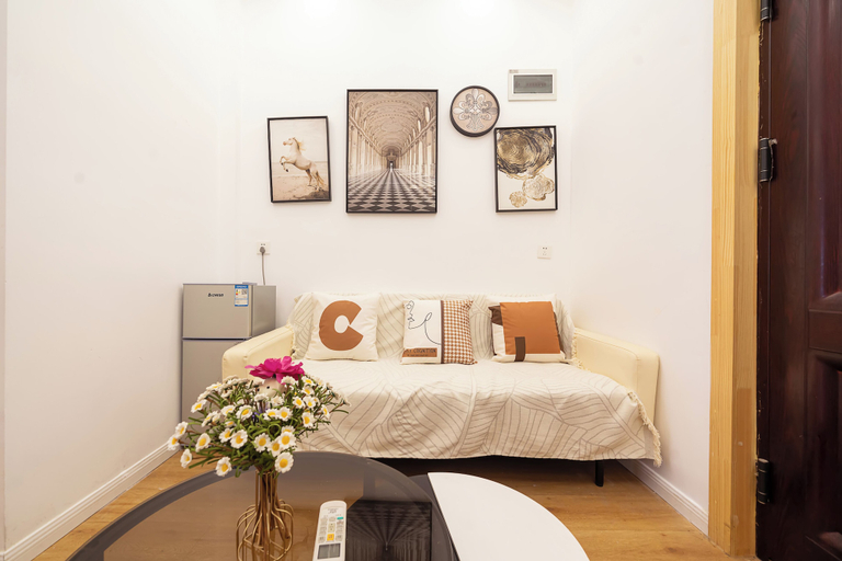 Room 3, Book and Bed - East Nanjing Road, Shanghai
