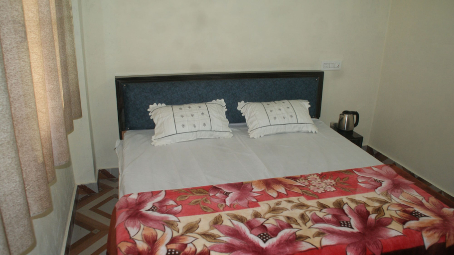 Room 4, Shri Satya Sai Homestay, Chamba