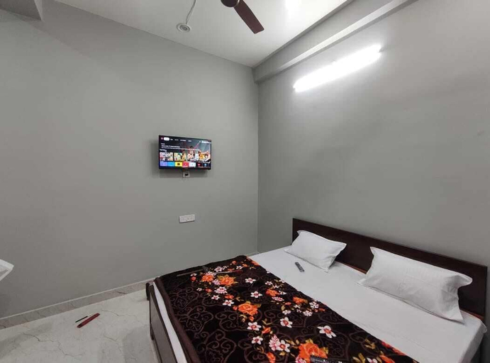 Room 5, sree jee stay, Varanasi
