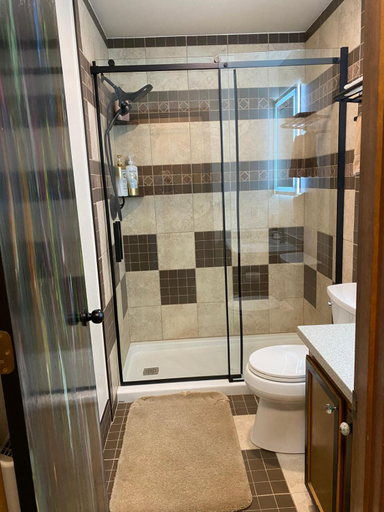 Bathroom 2, Alaska's Point of View, Kenai Peninsula