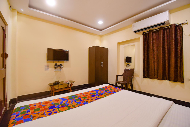 Bedroom 3, FabHotel Golden Imperial, Kolkata
