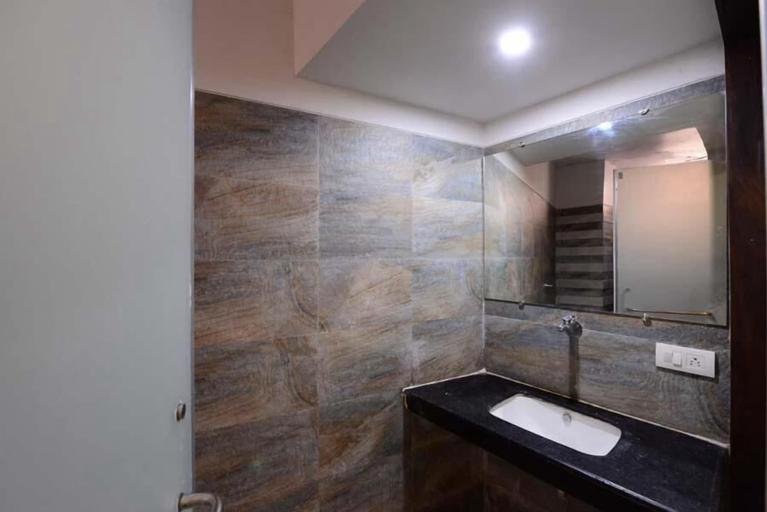 Bathroom 5, Hotel Manila, Ahmadabad