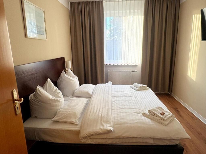 Room 4, Kaiserhof Feldberg by Belvilla Resorts, Mecklenburgische Seenplatte