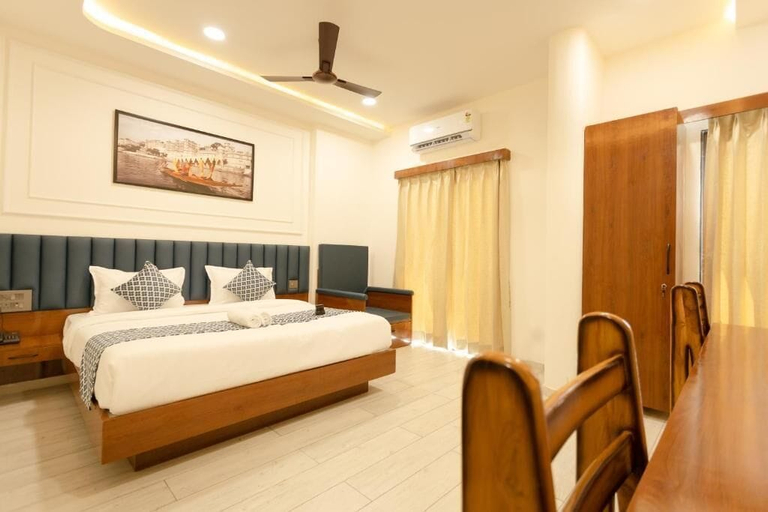 Room 2, Alpine Stays Udaipur, Udaipur