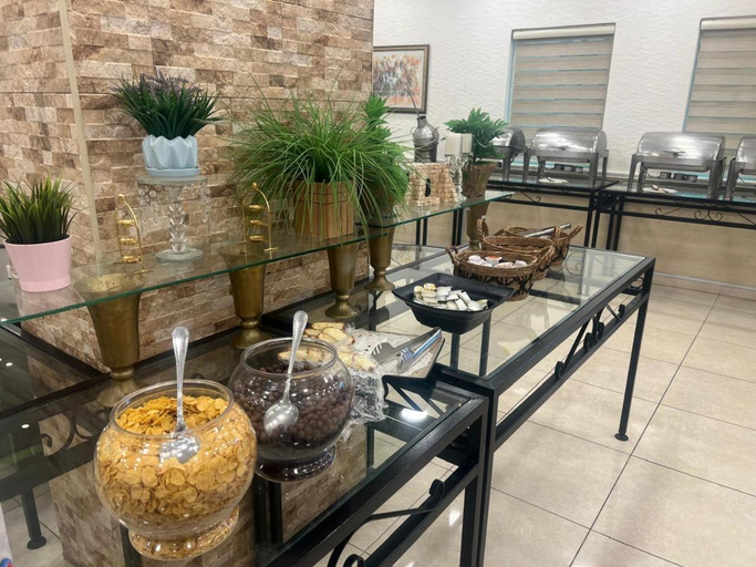 Food & Drinks 5, Sparr Hotel, Salt