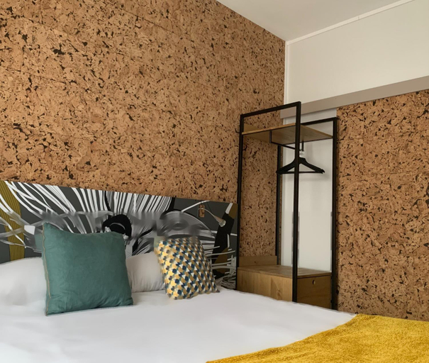 Bedroom 3, Urban Jungle Hotel Orleans, Loiret