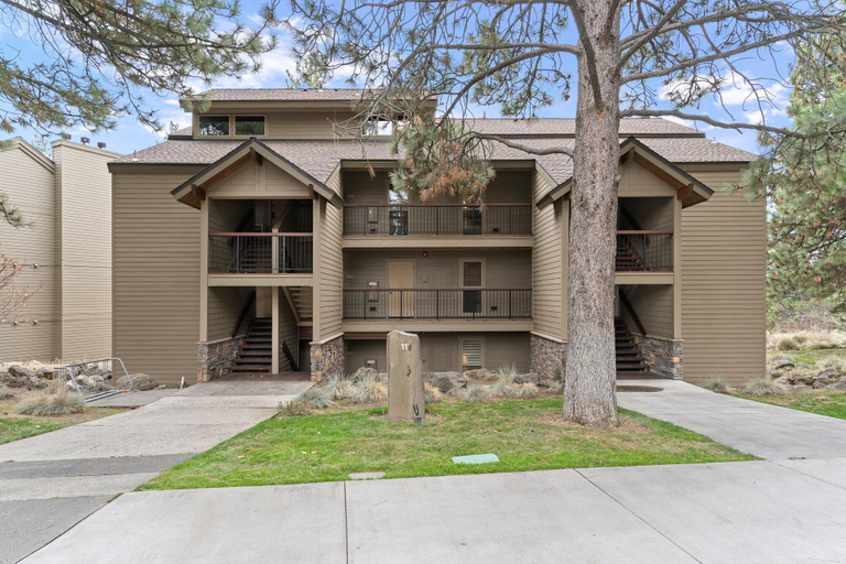 Exterior, Seventh Mountain 1123 3 Bedroom Condo by RedAwning, Deschutes