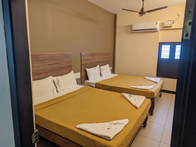 Room 4, Nathan Residency, Tiruchirappalli