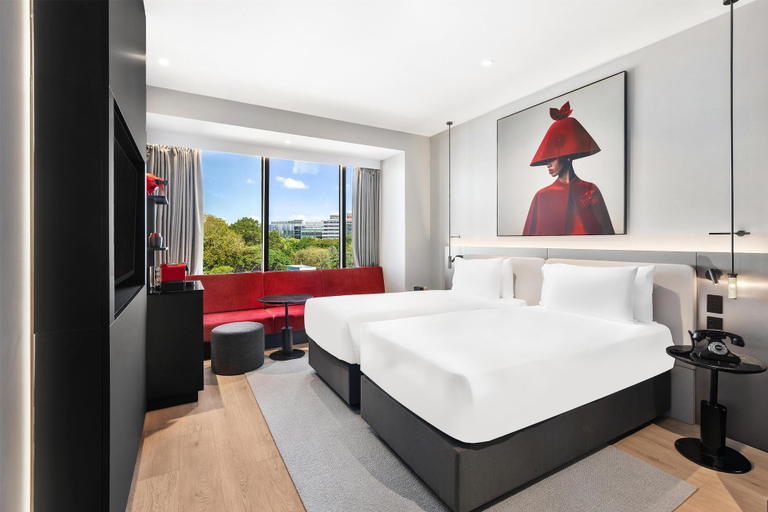 Room 3, Radisson RED Auckland, Waitakere