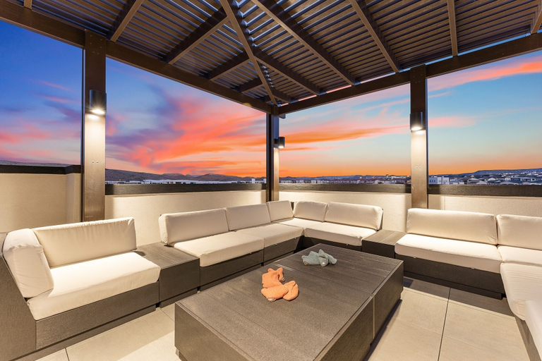 Property grounds 2, Paddle And Play 5 Bedroom Townhouse, Washington