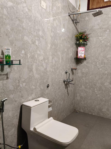 Bathroom 3, Gruham Homestay, Jorhat