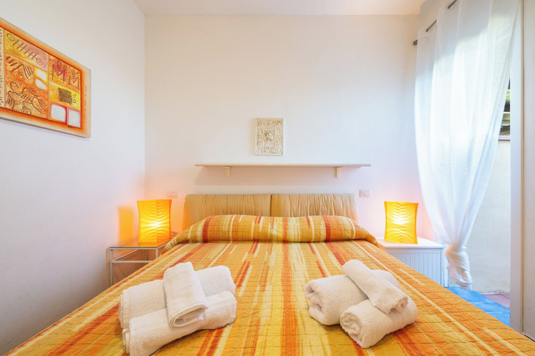 Room 1, APPARTAMENTO TERRA LUGHENTE, Sassari