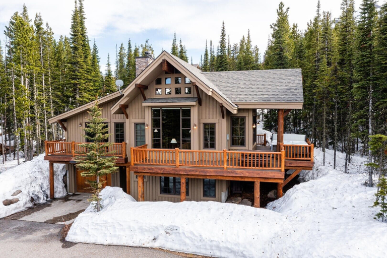 Exterior 3, 6 Mountain Home Road 4 Bedroom Home by Moonlight Basin Lodging, Madison