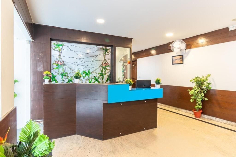 Lobby 1, Laavish 7 Hotel, Bangalore