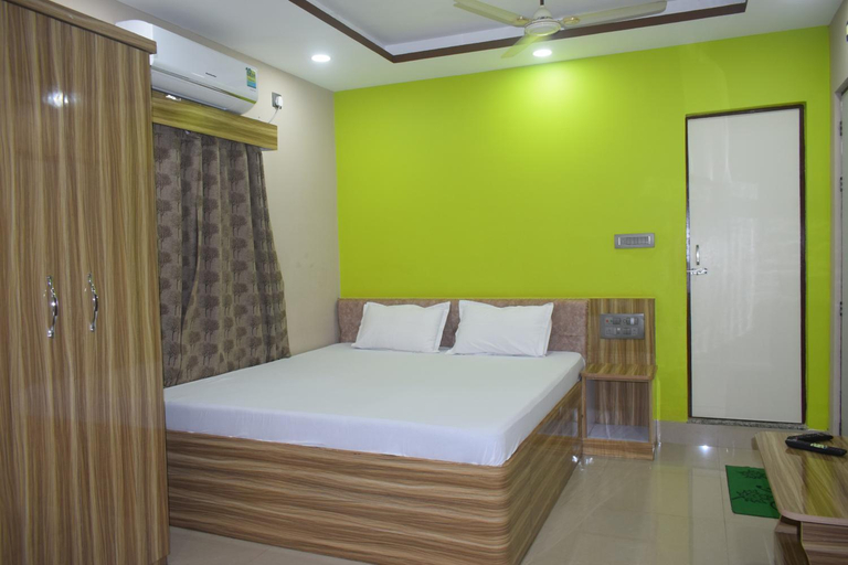 Bedroom, Airport Lodge, Darjiling
