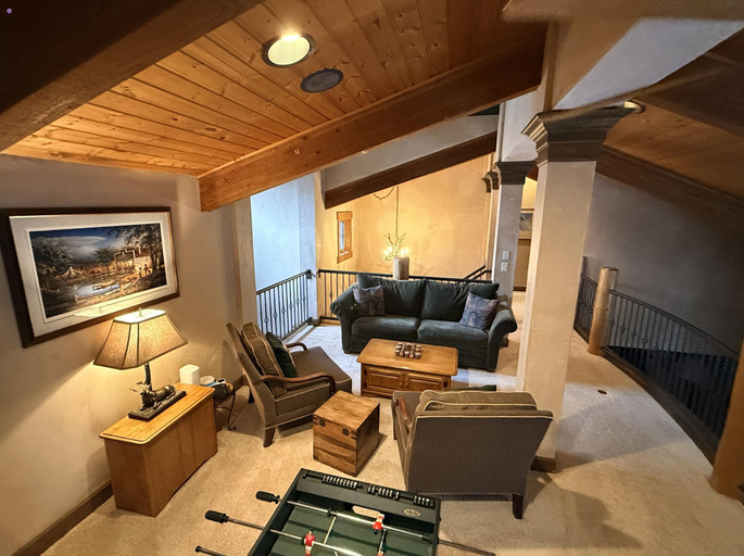 Living area 2, Keystone Gulch 1688 5 Bedroom Estate by RedAwning, Summit