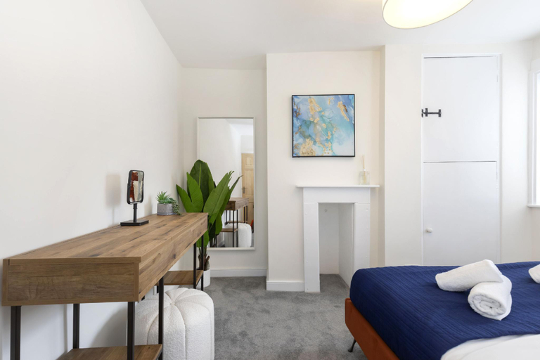 Others 4, The Bath Road Hideaway - A First Floor One Bed Apartment, Gloucestershire