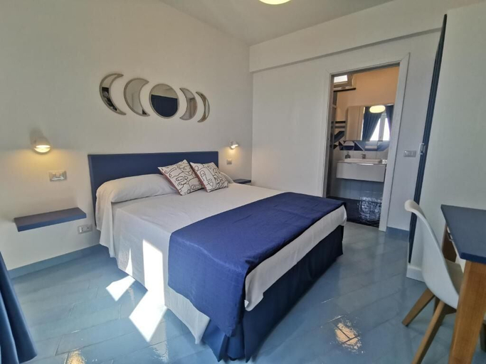 Bedroom 4, Lena Magda B&B, Salerno