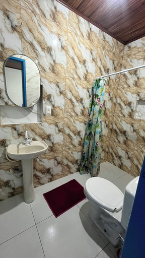 Bathroom 2, Vale das Rainhas Pousada Santo Amaro BA, Santo Amaro