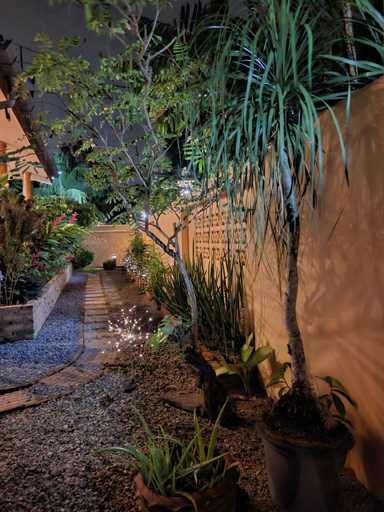 Garden 5, Mooni Sunshine Villa, Mueang Krabi
