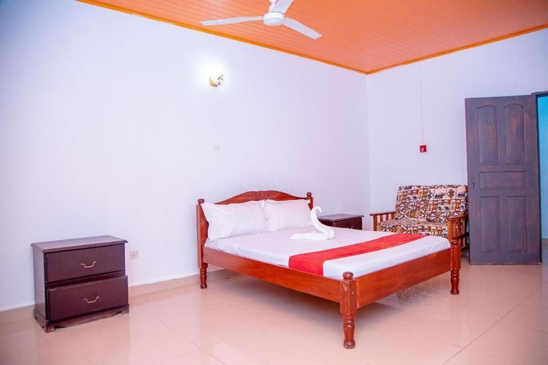 Room 2, Brightstar Apartments Diani, Msambweni