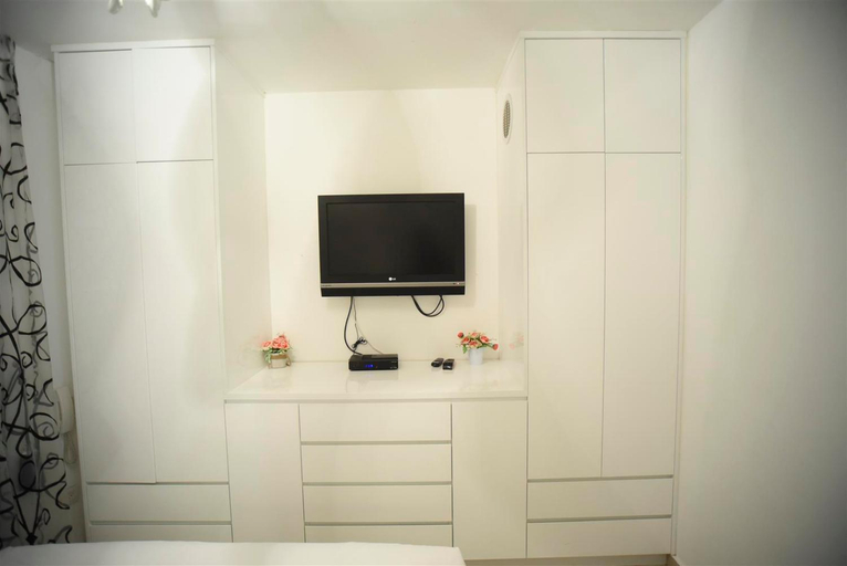 Bedroom 2, City Resort Palmore