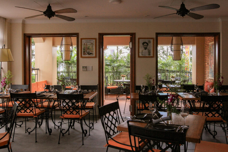 Food & Drinks 4, The Lighthouse, Ninh Kiều
