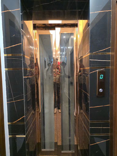Elevator 4, Hotel Shri Ji Palace, Dehradun