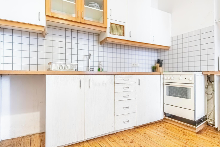 Private kitchen 3, Affordable 2BR Apt Long Stay Stadthalle, Wien