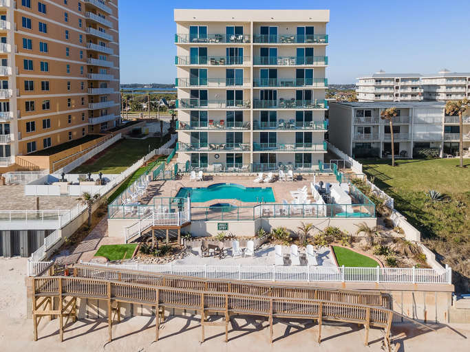 Exterior 3, Dimucci Tower 404, Volusia