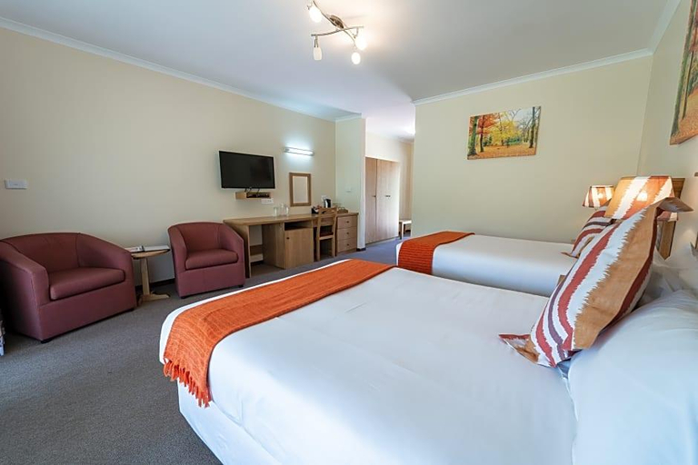 Bedroom 3, Gooderson Drakensberg Gardens and Golf & Spa Resort, Sisonke