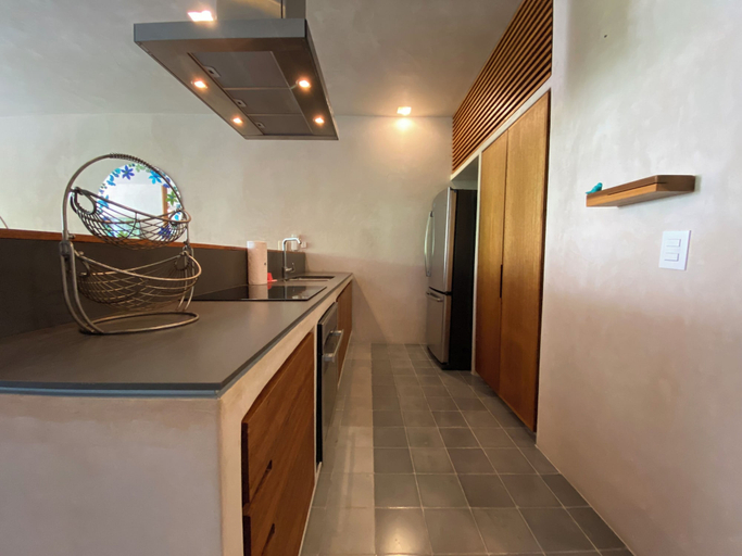 Private kitchen 4, Sabor a Miel: Steps from the Beach & 5th Avenue, Cozumel